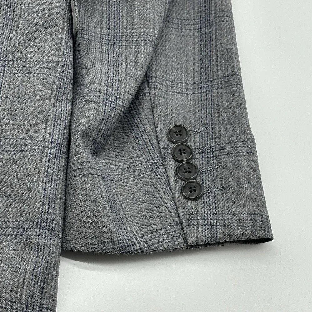 Stafford Cool Max Classic Fit Size 40R Gray Navy Plaid 2-Button Suit Jacket NWT